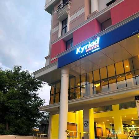 Kyriad Hotel Vijayapura By Othpl Bijāpur Extérieur photo