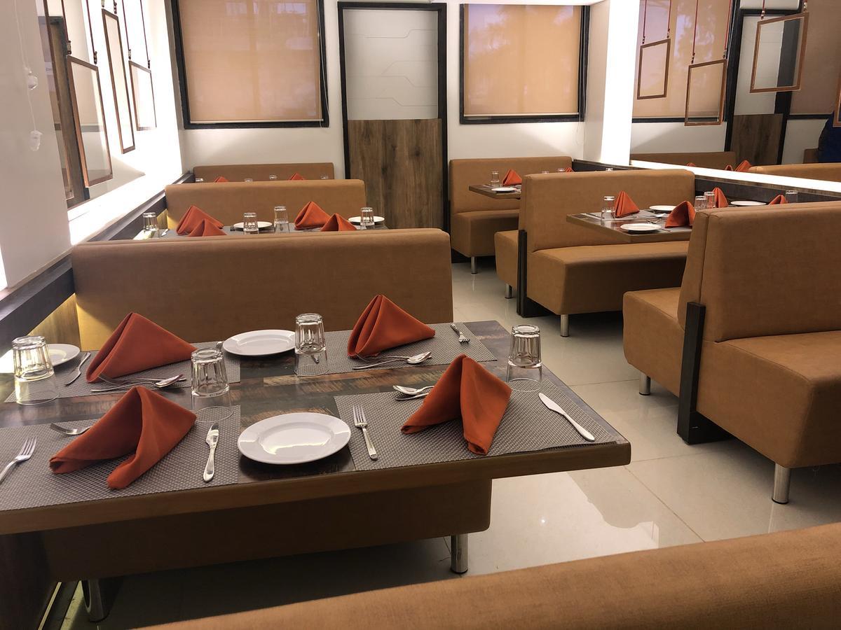 Kyriad Hotel Vijayapura By Othpl Bijāpur Extérieur photo